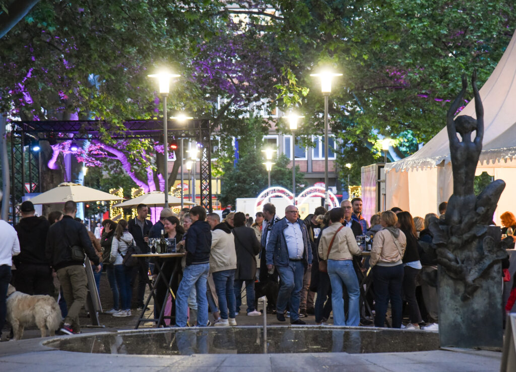 Outdoor Veranstaltung auf dem Ludwigsplatz in Ludwigshafen
