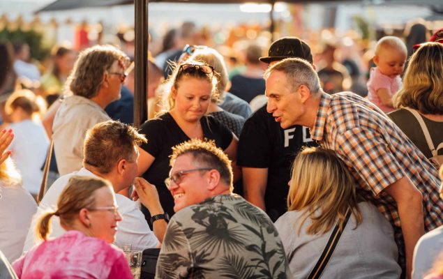 Besucher auf dem Pfalzfest 2023